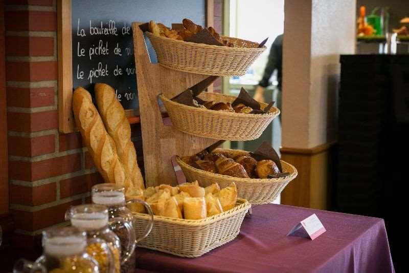 Brit Hotel Rennes Le Castel Restaurant foto